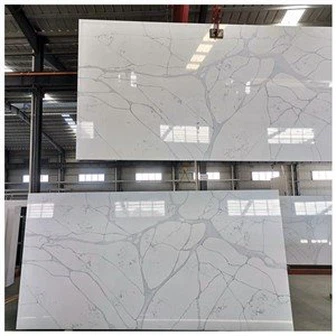 Dalle de quartz blanc Calacatta