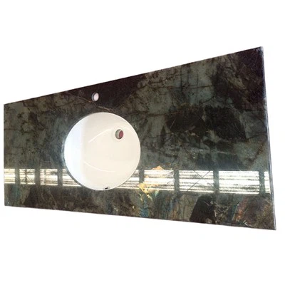 Granit bleu lémurien labradorite
